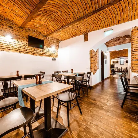 Casa Chitic - & Restaurant- Str Nicolae Balcescu 13 Hotel