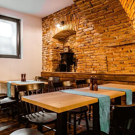 Hotel Casa Chitic - Str Nicolae Balcescu 13 3*