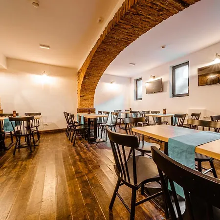 Casa Chitic - & Restaurant- Str Nicolae Balcescu 13 Hotel 3*