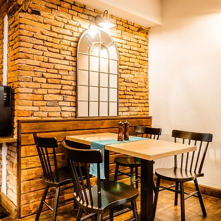 Casa Chitic - Str Nicolae Balcescu 13 Hotel