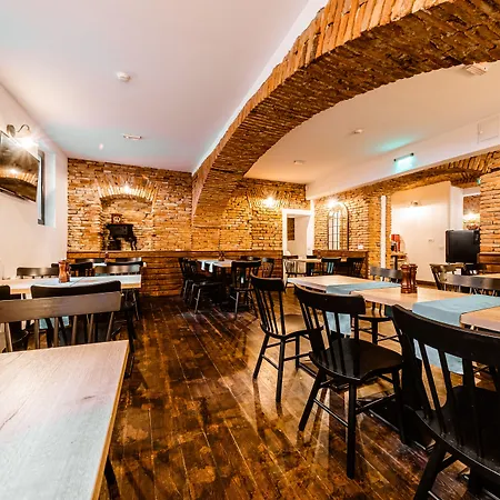 Hotel Casa Chitic - Str Nicolae Balcescu 13 3*