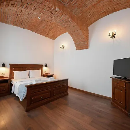 Casa Chitic 3*