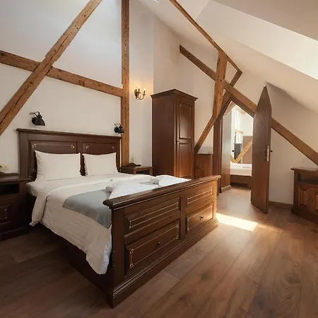 Casa Chitic Hotel 3*