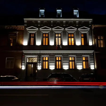 Casa Chitic - & Restaurant- Str Nicolae Balcescu 13 Hotel 3*