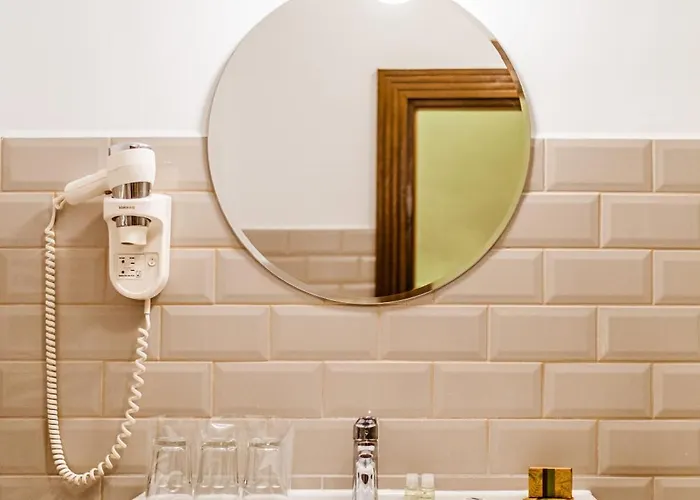 Casa Chitic - Str Nicolae Balcescu 13 Hotel