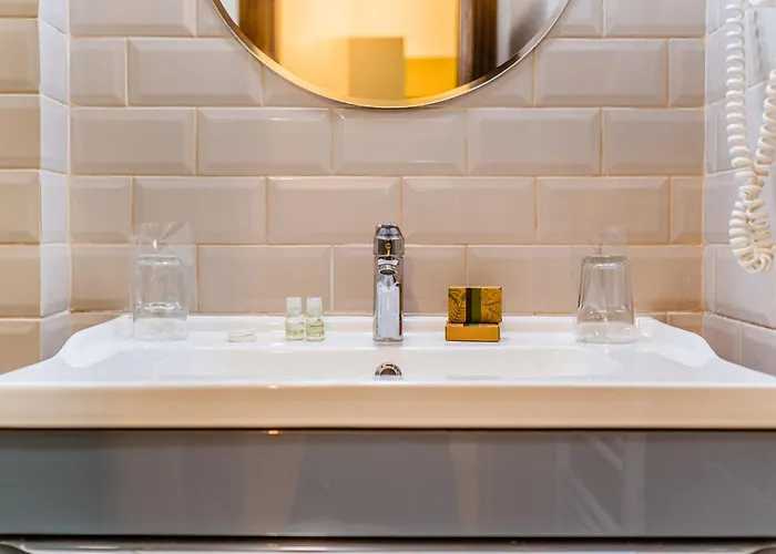 Casa Chitic - Str Nicolae Balcescu 13 Hotel