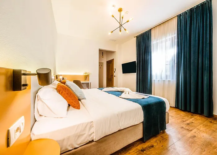 Hotel Casa Chitic - Str Nicolae Balcescu 13