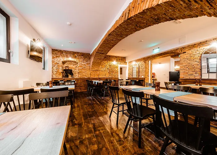 Hotel Casa Chitic - Str Nicolae Balcescu 13 3*