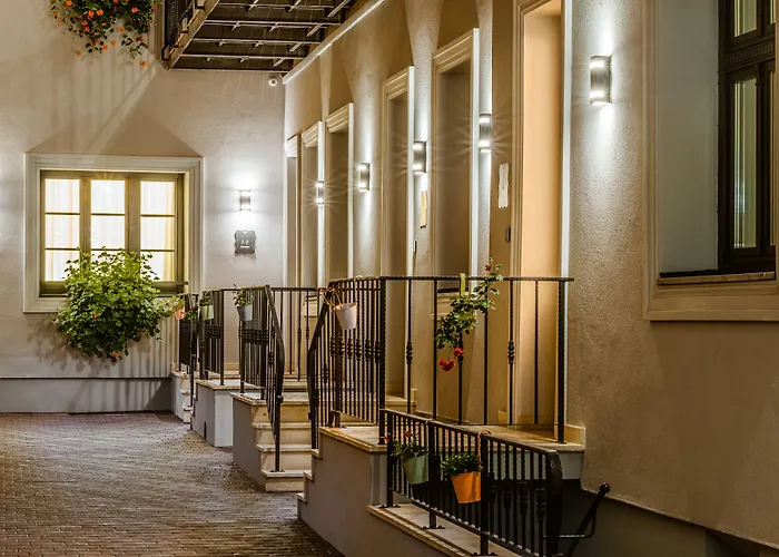 Hotel Casa Chitic - Str Nicolae Balcescu 13