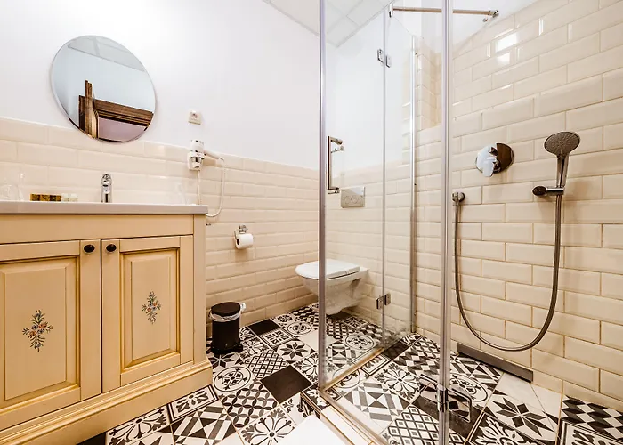 Hotel Casa Chitic - Str Nicolae Balcescu 13