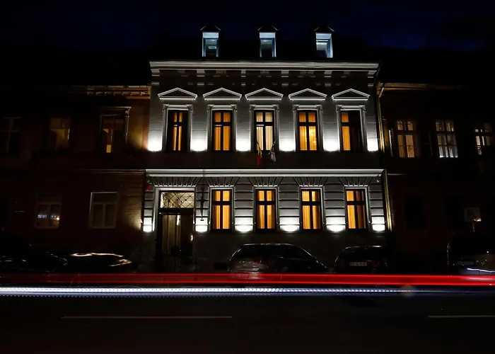 Casa Chitic - Str Nicolae Balcescu 13 Hotel 3*